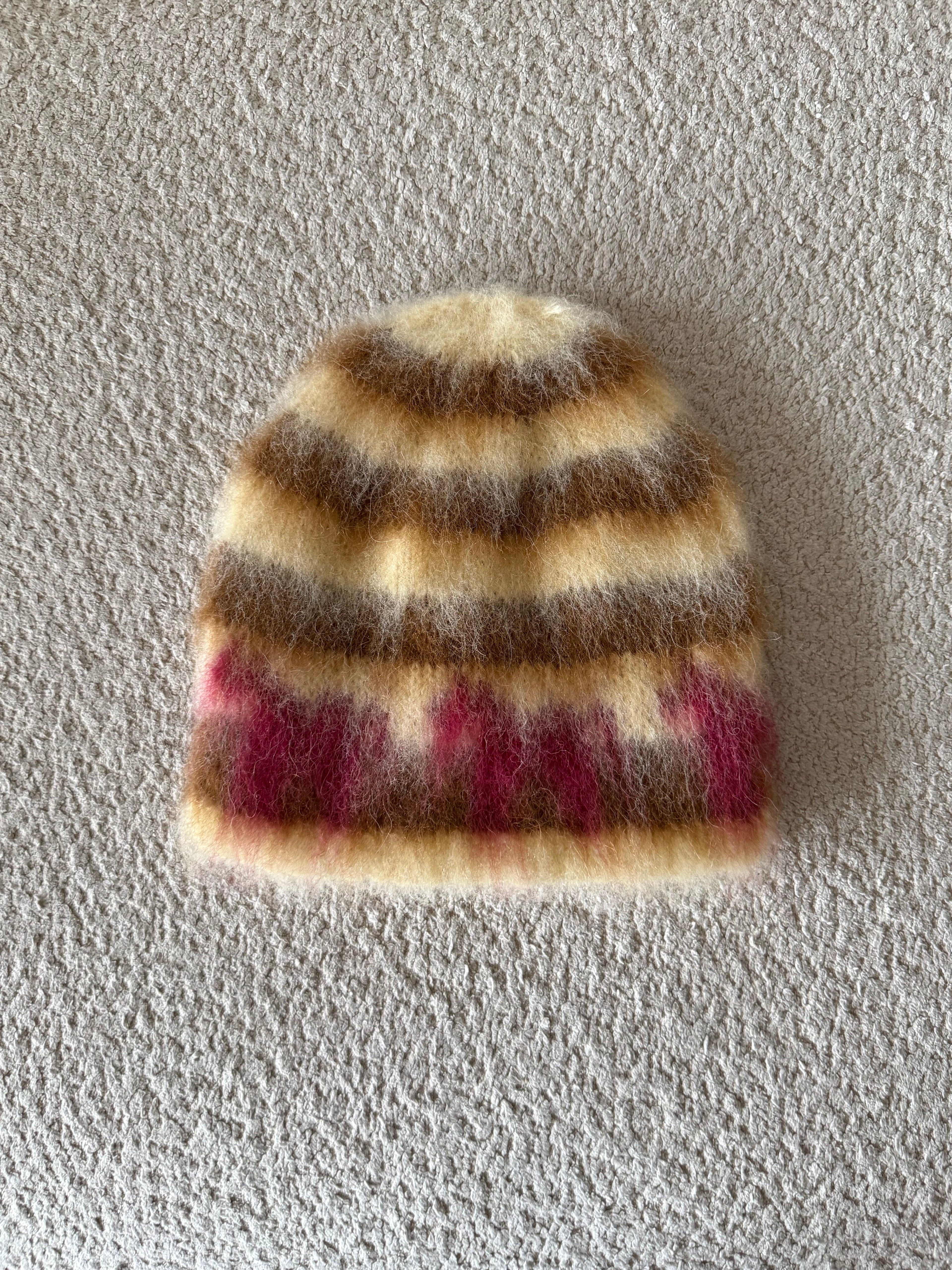 Børstet stripete lue