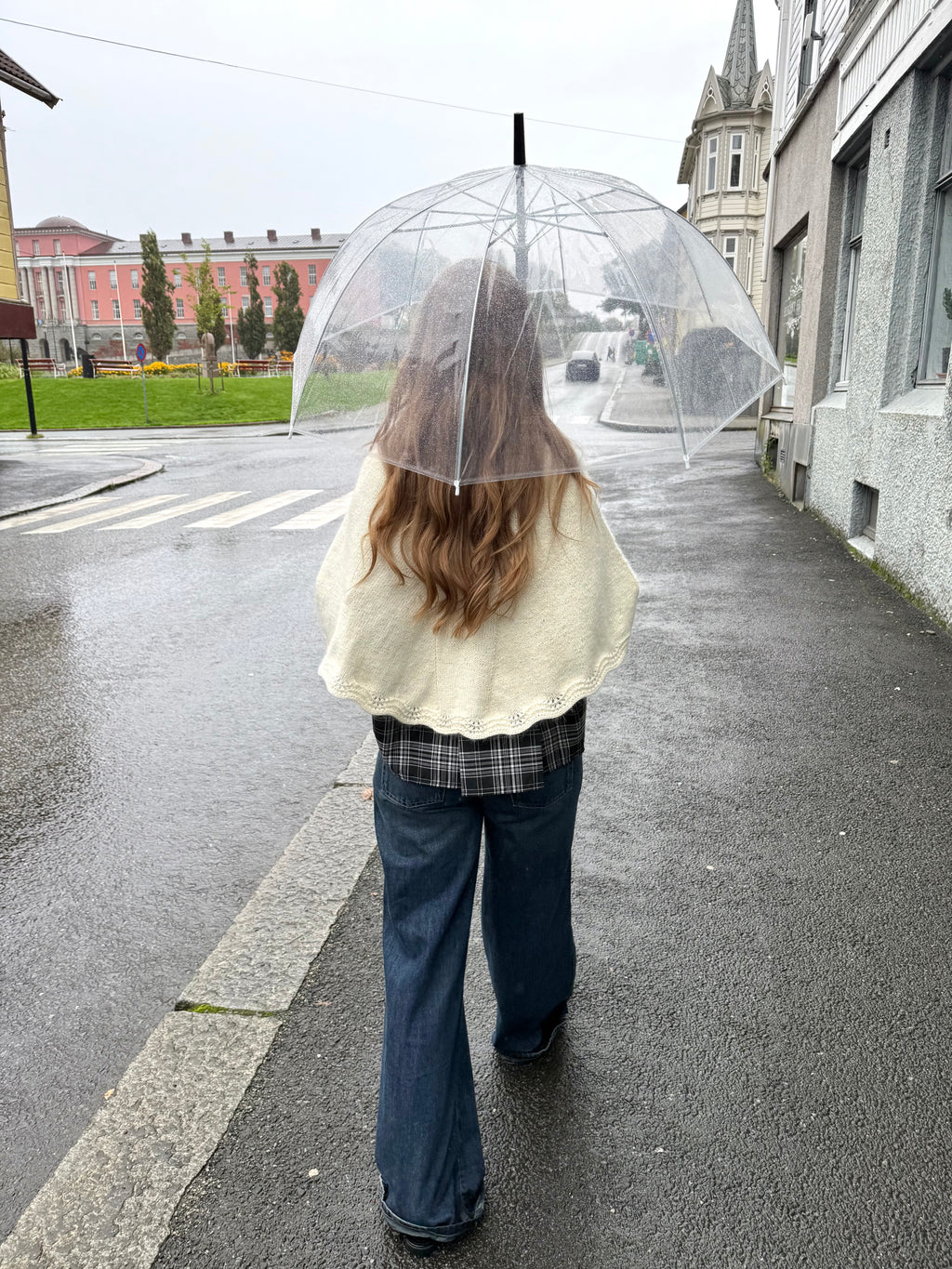 Ilia Poncho Garnpakke