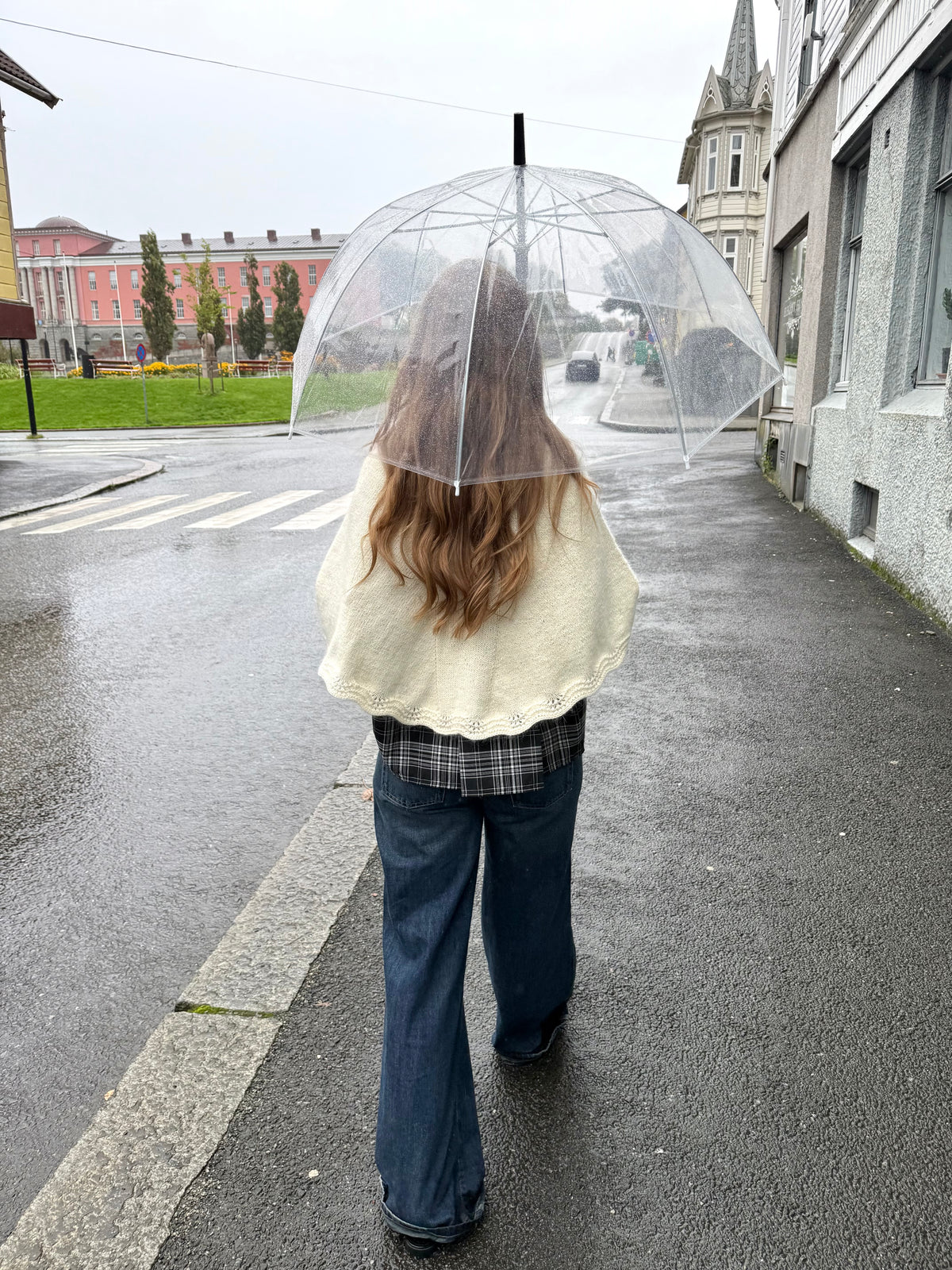 Ilia Poncho Garnpakke