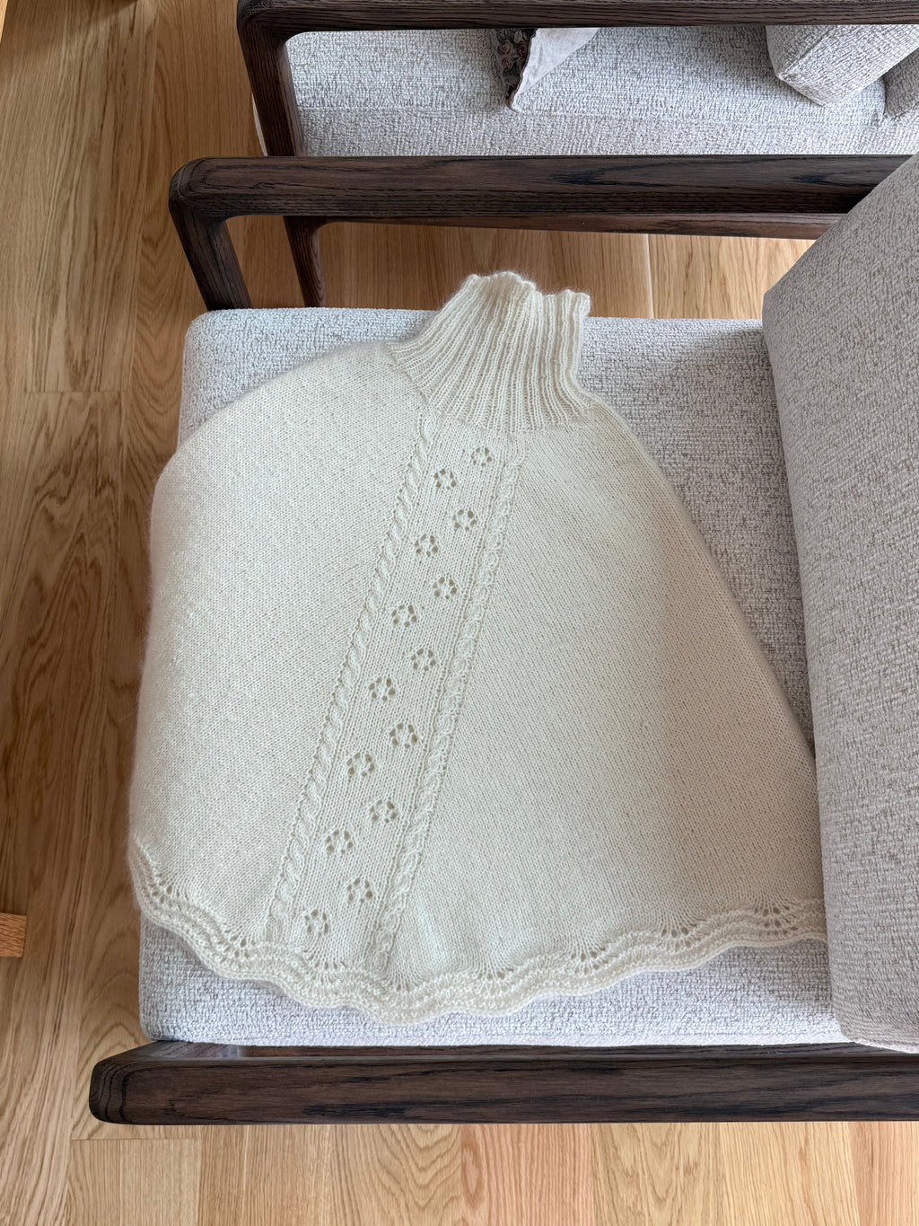 Ilia Poncho Garnpakke