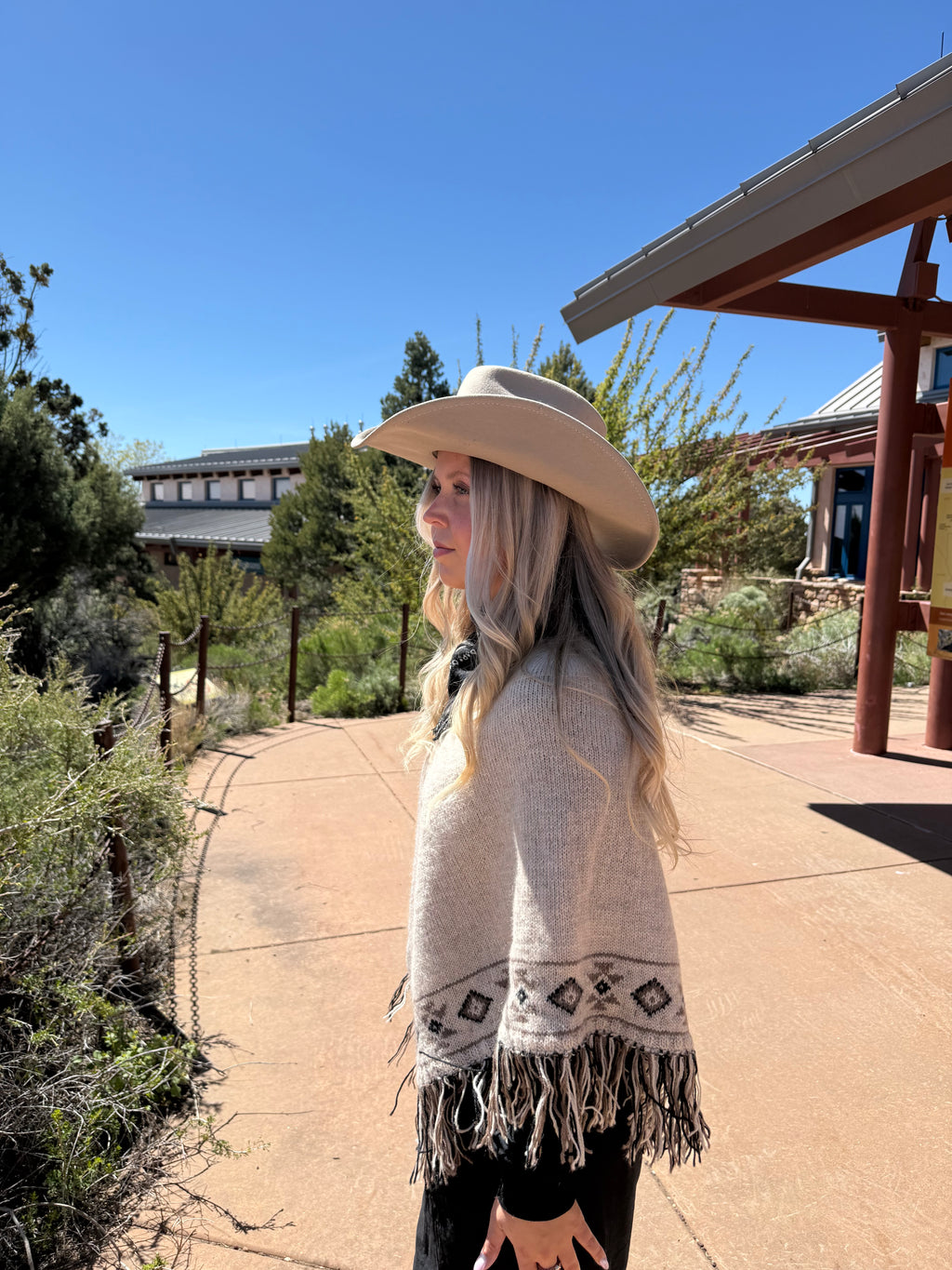 Quin Poncho Yarn Kit